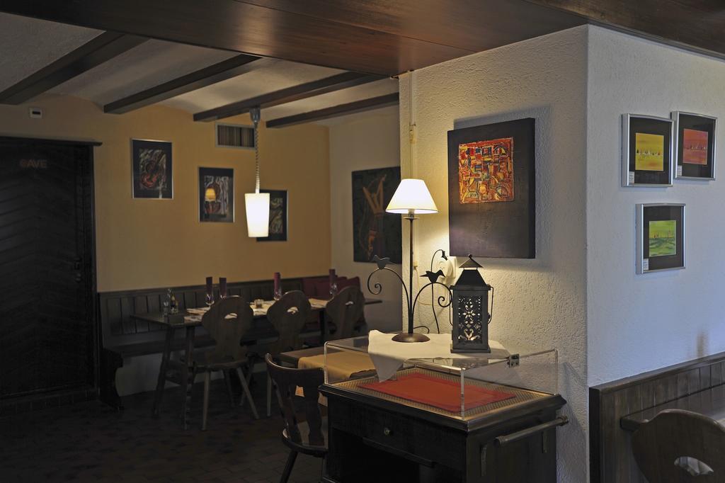 Hotel Restaurant Le Chalet Cortaillod Exterior photo